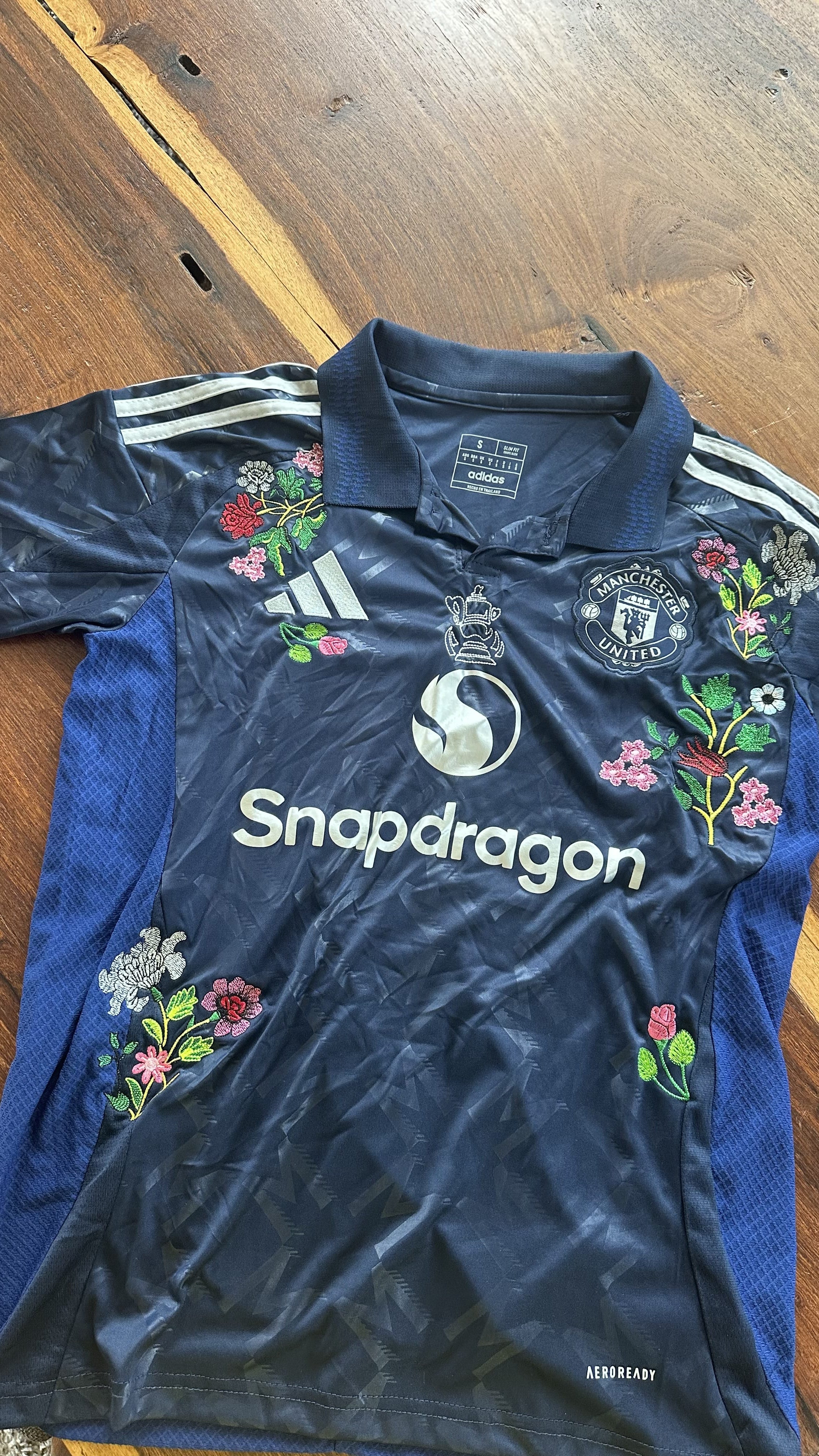 Custom Floral Embroidered Manchester United 24/25 Away Football Jersey