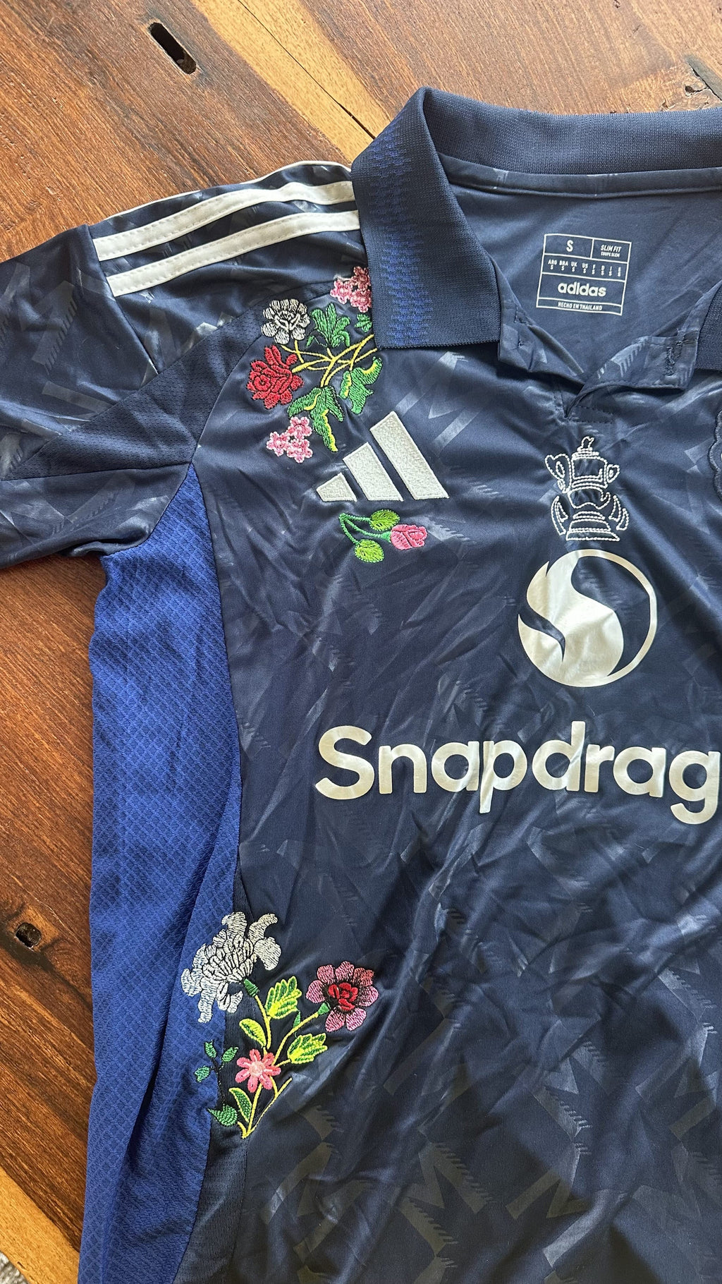 Custom Floral Embroidered Manchester United 24/25 Away Football Jersey