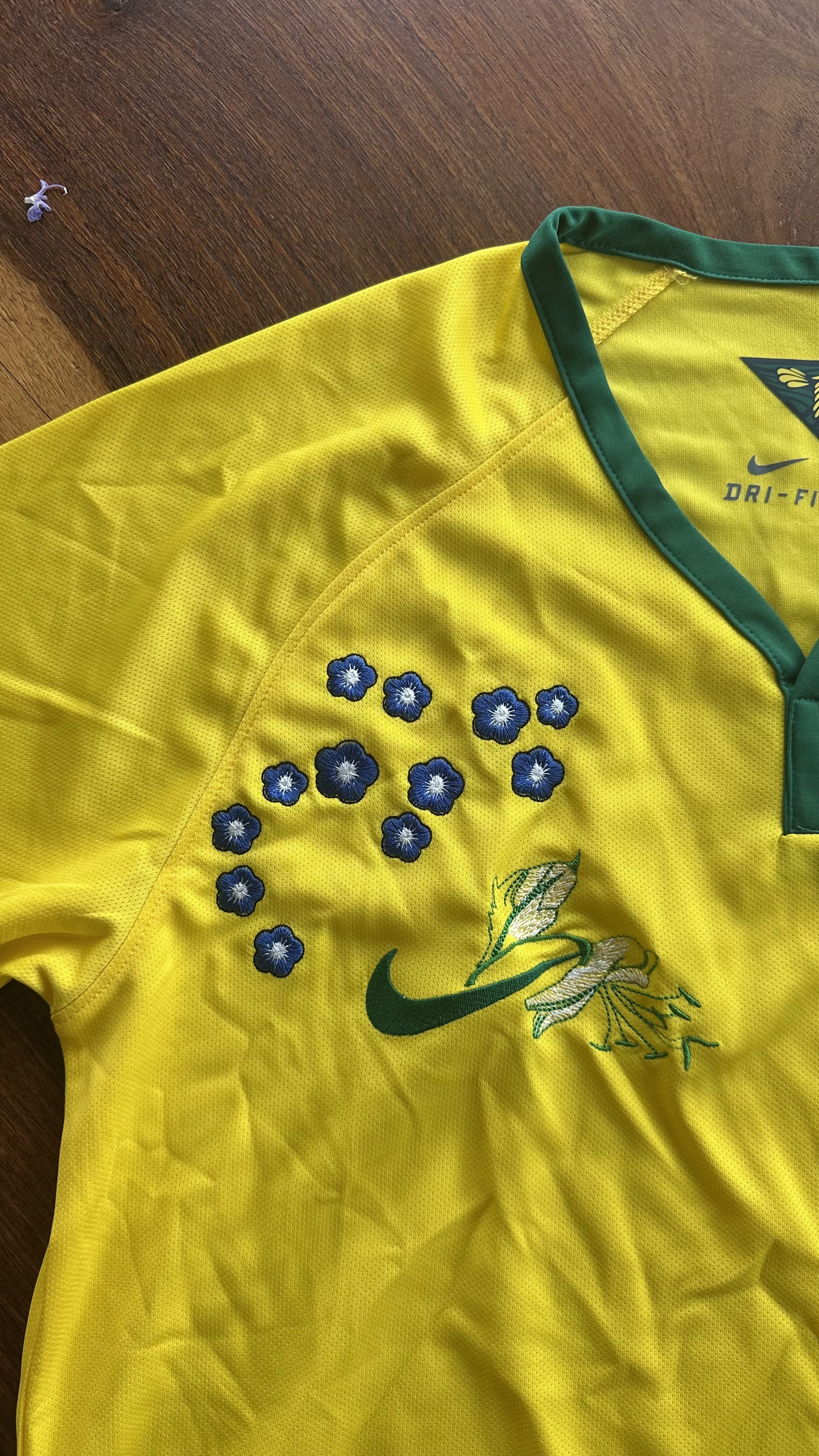 Custom Floral Embroidered Brazil World Cup 2014 Home Football Jersey
